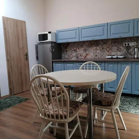 בית הארחה K-plus Štúrovo