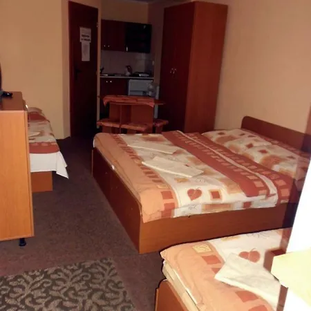 K-plus בית הארחה